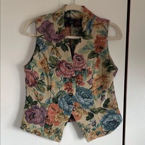 SHEIN Floral Tapestry Vest with Multicolor Design